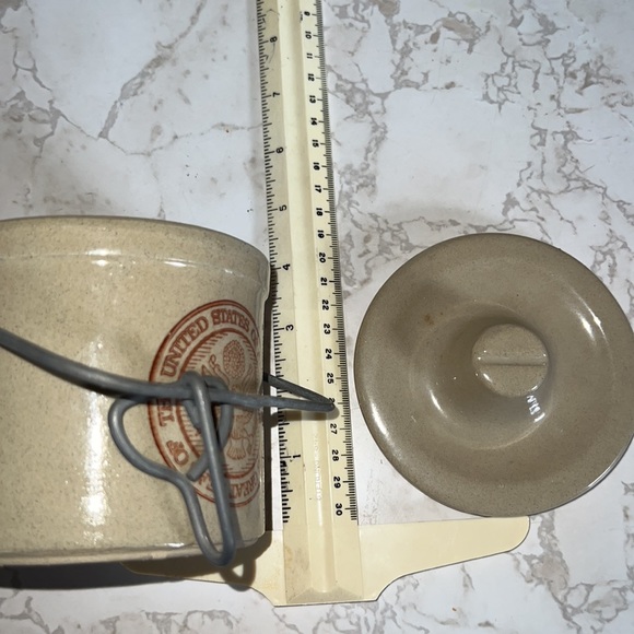 Vintage United States of America Cheese Crock with Lid and Metal Handle - Picture 14 of 16